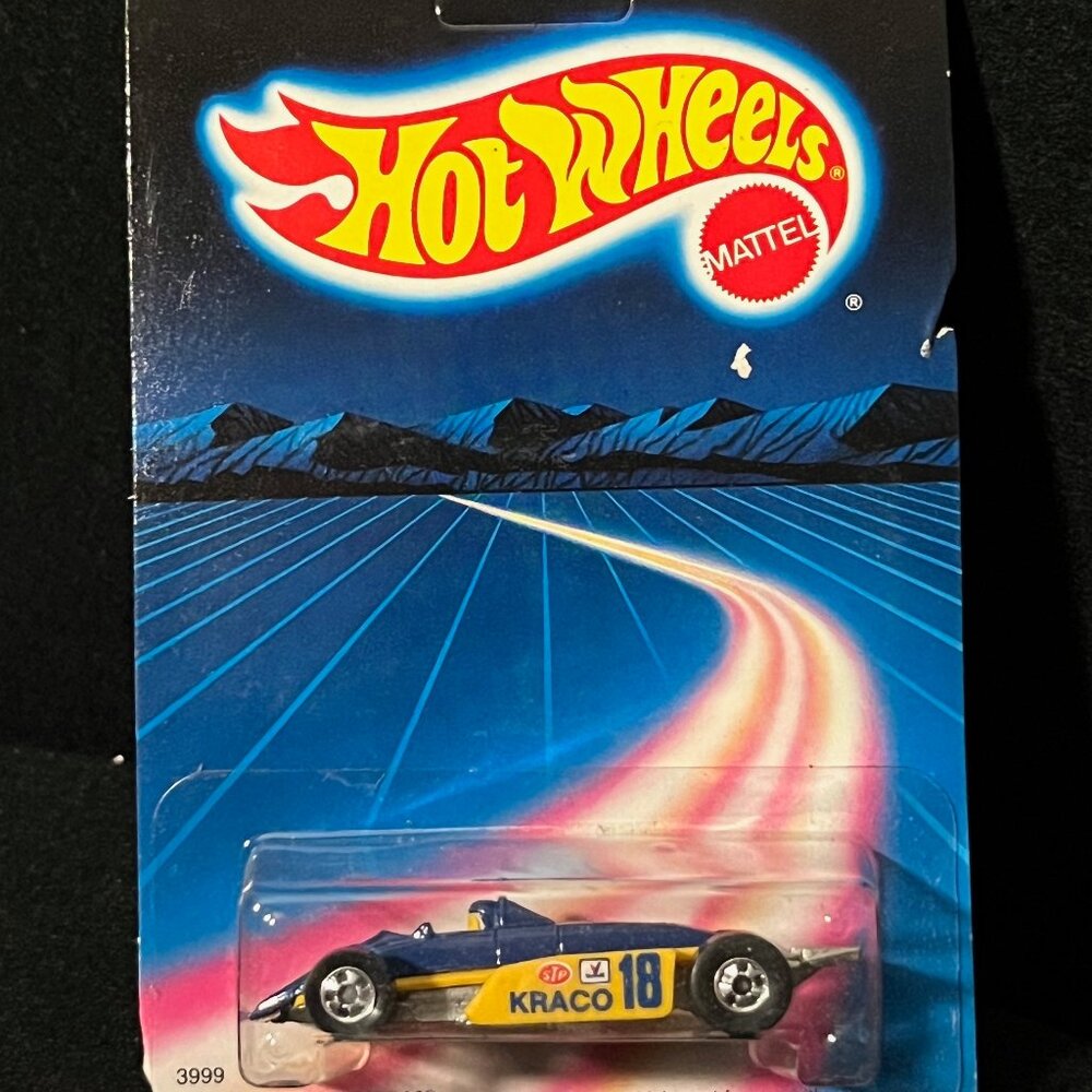 1980's Hot Wheels  Thunderstreak Indy Car Kraco Yellow/Blue w/ BW No. 3999 NEW